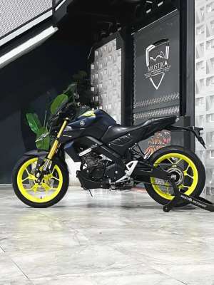 Jual bekas TerbatasYamaha MT15 th 2019 - Ayu Mustika,lokasi di Sidoarjo