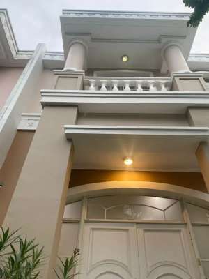 Termurah di Green Lake City Cluster West Europe 10x20 lokasi di Cipondoh, tersedia melalui melalui situs Olx