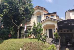 Termurah Rumah di bawah njop tubagus ismail, bandung lokasi di Dago, tersedia melalui melalui situs Olx