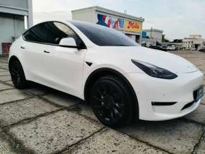 Jual bekas Tesla Model Y perfomance long range,lokasi di 