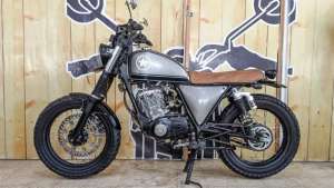 Jual bekas THUNDER 125 2009 CIAMIK POLLNON KREDIT PAJAK MATI SEJAK 2020,lokasi di Patrang