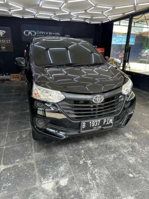 Jual bekas Toyota Avanza E 2017 low km antik,lokasi di 
