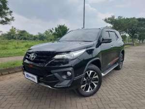 Jual bekas Toyota Fortuner 2.4 VRZ TRD Solar OTOMATIS 2019 WRV,lokasi di 