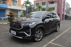 Jual bekas Toyota Kijang Innova 2.0 Zenix Q HV CVT TSS Modellista Hybrid-AT UBM,lokasi di 