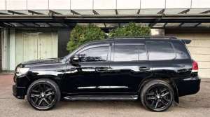 Jual bekas Toyota Land Cruiser VX 200 4.7 AWD 4x4 at bensin upgrade facelift 2018,lokasi di 