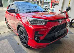 Jual bekas Toyota raize tss GR 2021 km35rb merah reize matic raise raiz surabaya,lokasi di 
