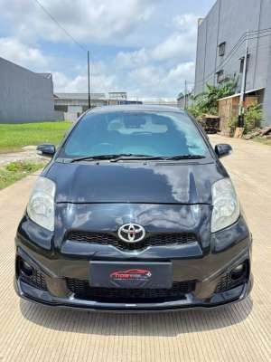 Jual bekas Toyota Yaris 1.5 S Limited 2013 AutomaticHitam Metalik,lokasi di 