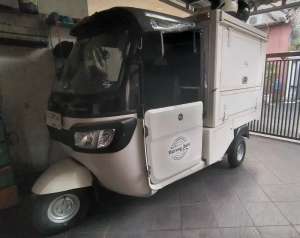 Jual bekas Tvs king Roda 3 Food Truck km msh 1100,lokasi di Cilandak