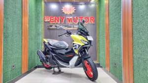 Jual bekas UD ENY MOTOR - Aprilia SR GT 200 thun 2022 limit,lokasi di Wringin Anom