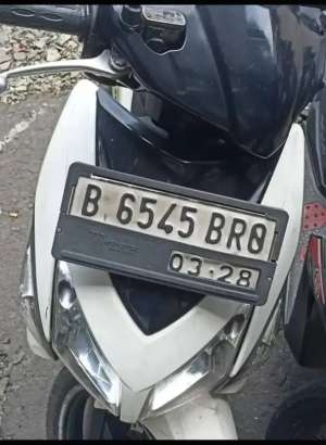 Jual bekas Vario 110 Karbu Lengkap,lokasi di Palmerah