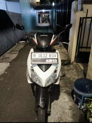 Jual bekas Vario 110 karbu pemakaian individu Nego,lokasi di Tanjung Duren