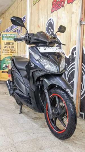 Jual bekas VARIO 110 TECHNO 2011 MANTAP POLLNON KREDIT,lokasi di Sumber Sari