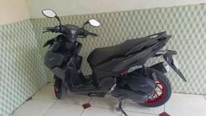 Jual bekas Vario 160 warna hitam,lokasi di Waru