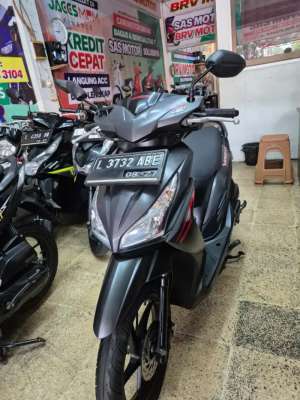 Jual bekas VARIO F1 2017 SAS JL BARATAJAYA 19 NO 5,lokasi di Sukolilo