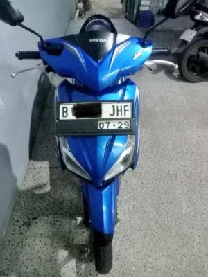 Vario LED 110 th 2014 lokasi di Kebayoran Baru, tersedia melalui melalui situs Olx