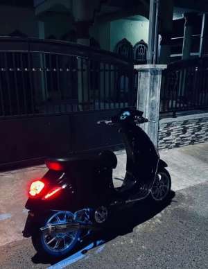 Jual bekas vespa matic modifikasi,lokasi di Landasan Ulin
