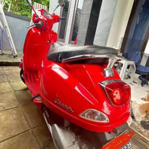 Jual bekas Vespa Piaggio LX125 th 2020 Merah,lokasi di Kab. Badung