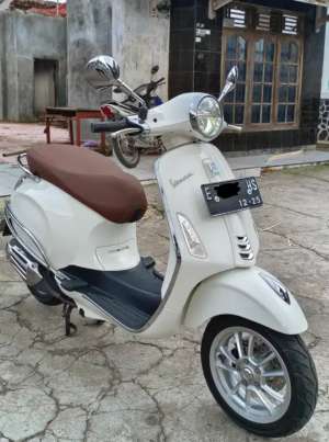 Jual bekas Vespa primavera abs 150cc Tahun 2020 Like new,lokasi di Kejaksan