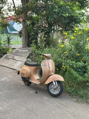 Jual bekas Vespa pts 1976 original,lokasi di Ciputat