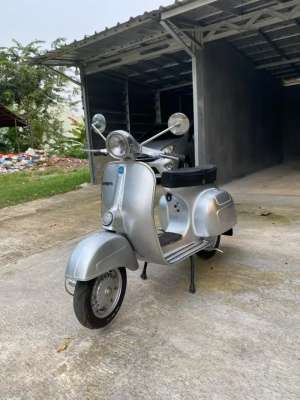 Jual bekas Vespa sprint bagol 76,lokasi di Kalisari