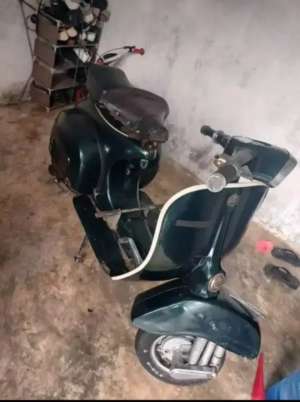 Jual bekas Vespa super 1976,lokasi di Talang Kelapa