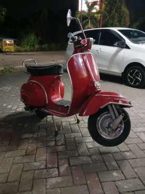 Jual bekas Vespa super original,lokasi di Cibinong