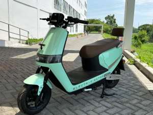 Jual bekas Viar NX 2024 km 60 perak gress seperti baru bpkb baru kluar,lokasi di Gubeng