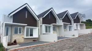 VILLA MINIMALIS VIEW KEREN KEREN DEKAT BATU lokasi di Karangploso, tersedia melalui melalui situs Olx