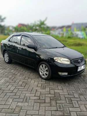 Jual bekas Vios G AT 2004 Hitam,lokasi di 