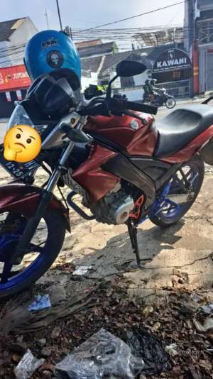Jual bekas Vixion 2010 old,lokasi di Antapani (Cicadas)