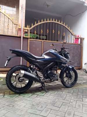 Jual bekas Vixion R 2018 VVA 155 cc,lokasi di Gununganyar