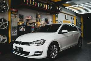 Jual bekas VW Golf 1.4 TSI MK VII 7 2014 1st Hand,lokasi di 