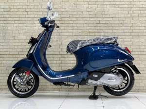 Jual bekas Warna Favorit Vespa Sprint 150 Iget ABS PMK 2022,lokasi di Bareng
