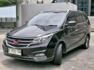 Jual bekas Wuling Cortez AMT sunroof 2018 hitam,lokasi di 