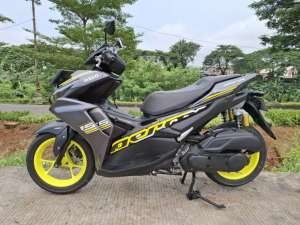 Jual bekas Yamaha Aerox connected tahun 2021,lokasi di Duren Sawit