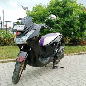 Jual bekas yamaha lexi 2022 keyless ss,lokasi di Bogor