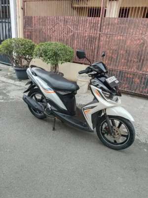 Jual bekas Yamaha Mio soul GT F1 th 2014 plat 2029 PJK pnjng mesin halus,lokasi di Cengkareng