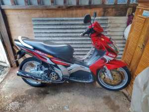 Jual bekas Yamaha nouvo z 2007 merah marun,lokasi di Kebon Jeruk