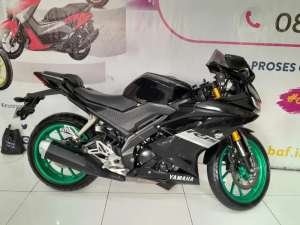Jual bekas YAMAHA R15 V3 2019 JAMIN MURAH,lokasi di Sawahan