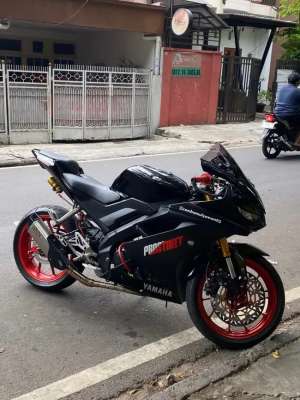 Jual bekas Yamaha R15 V3 2019 Mulus,lokasi di Palmerah