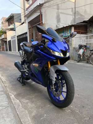 Jual bekas Yamaha R15 V3 2021 Yamaha R15 2021 R 15 V3 2021 R-15 V3 2021 Low KM,lokasi di Tambora