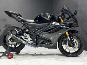 Jual bekas Yamaha r15 v4 modif 2023 ninja,istimewa mantap gokil,lokasi di Tomang