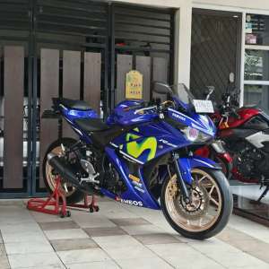 Jual bekas Yamaha R25 Moviestar Low KM Sangat Istimewa,lokasi di Wonocolo