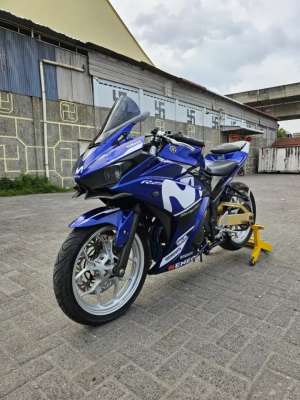 Jual bekas Yamaha R25 Movistar 2015,lokasi di Medan Area