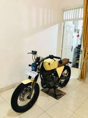 Jual bekas YAMAHA SCORPIO JAPSTYLE 2006 Pajak Hidup,lokasi di Kedamaian
