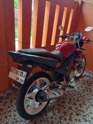 Yamaha Vixion Old lokasi di Sukarami, tersedia melalui melalui situs Olx