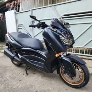 Jual bekas YAMAHA XMAX KM 8.000an 2021 Pajak Panjang,lokasi di Jatinegara