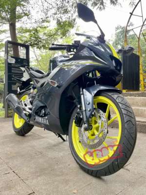 Jual bekas Yamaha YZF-R15 V4 connected 2023 bisa TT,lokasi di Bandung Kulon