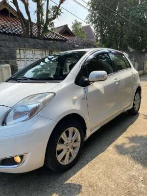 Jual bekas Yaris E 1.5 AT 2011,lokasi di 