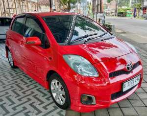 Jual bekas yaris e manual 2012,lokasi di 